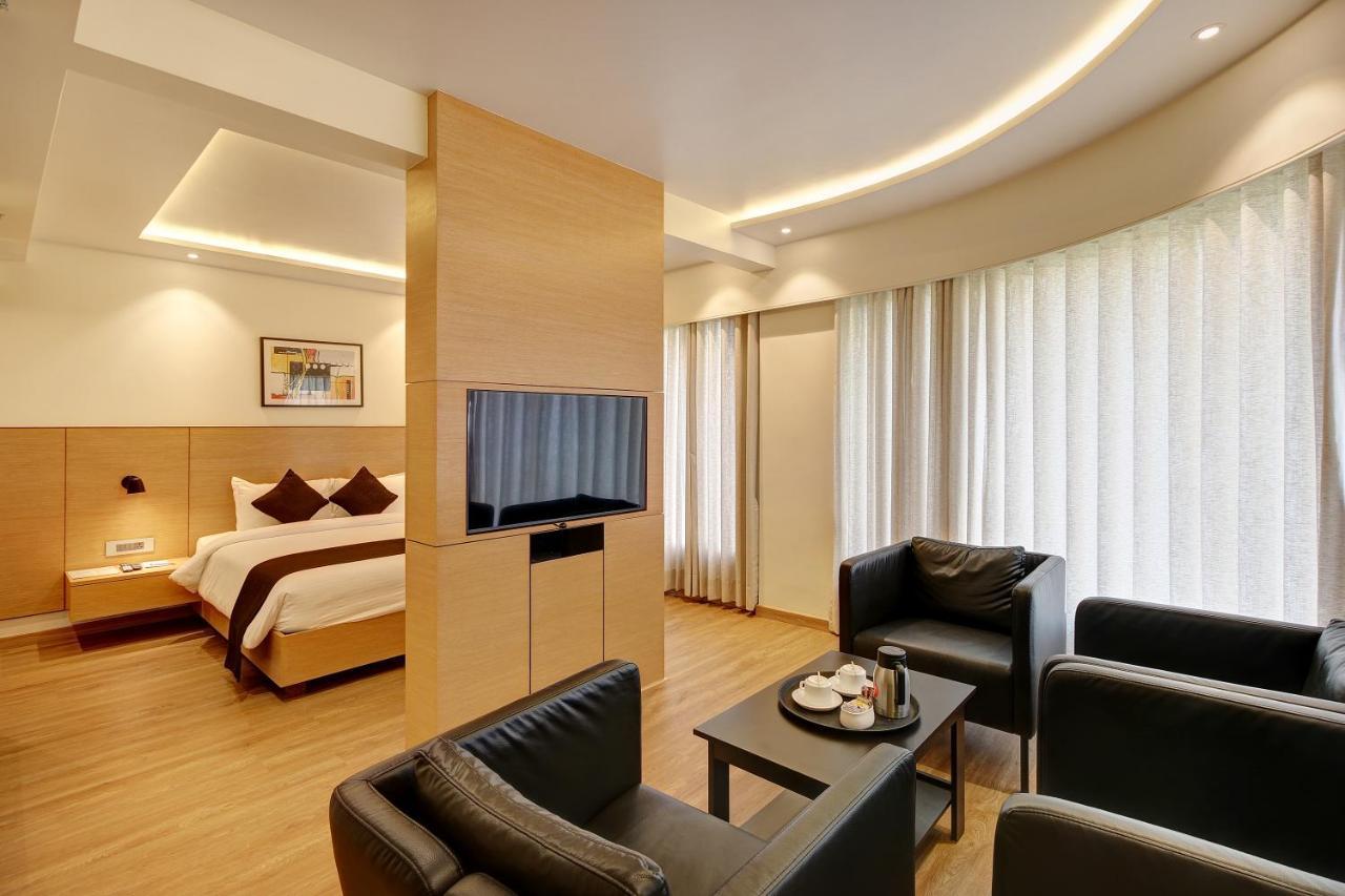 Hotel Mumbai House Ghansoli, Nová Bombaj Exteriér fotografie